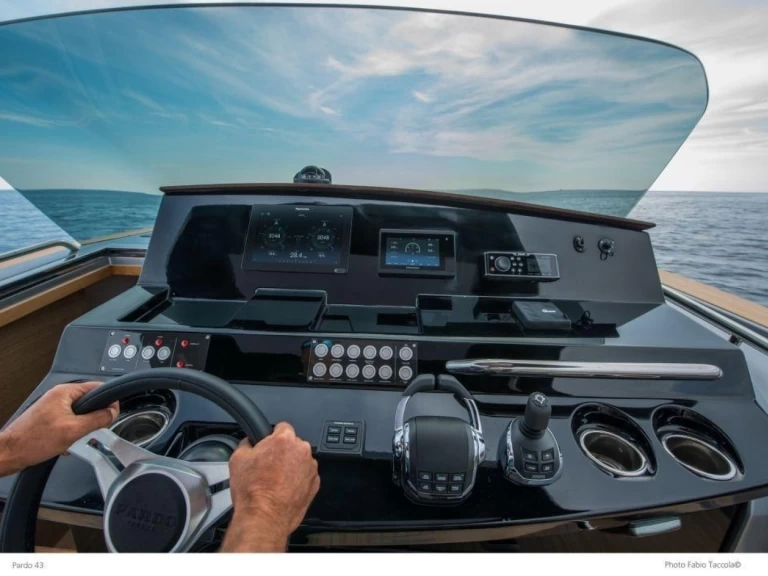 Pronájem jachty v Hyeres -Cantiere Del Pardo PARDO na Samboatu