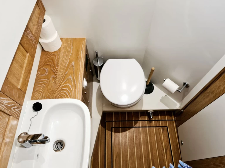 Pronájem Motorová loď sasga s licencí