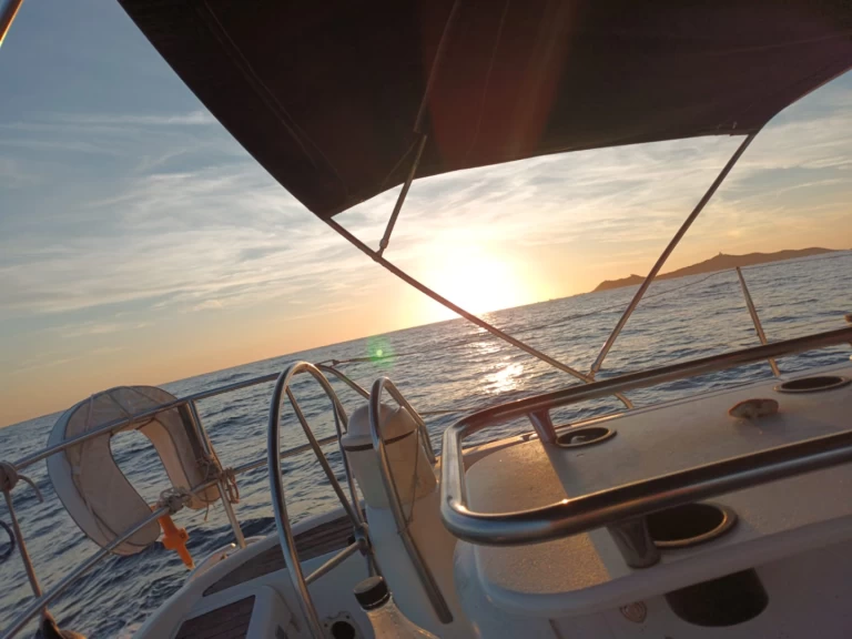 Plachetnice k pronájmu v Ajaccio za nejlepší cenu