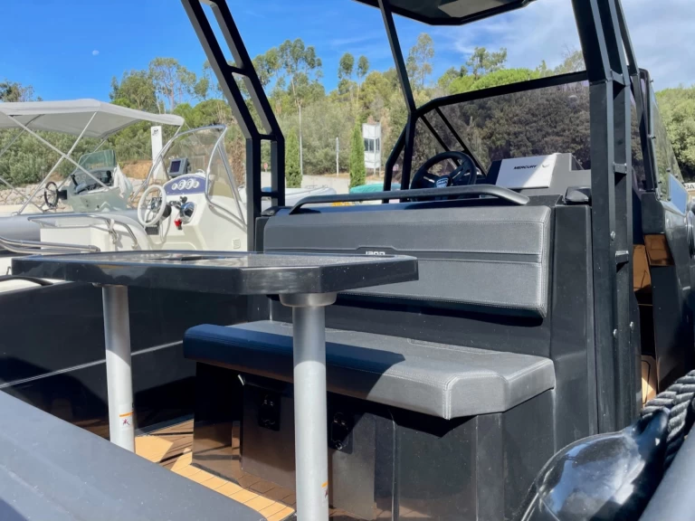 Pronájem lodi IRON Iron 767 v Propriano na Samboatu