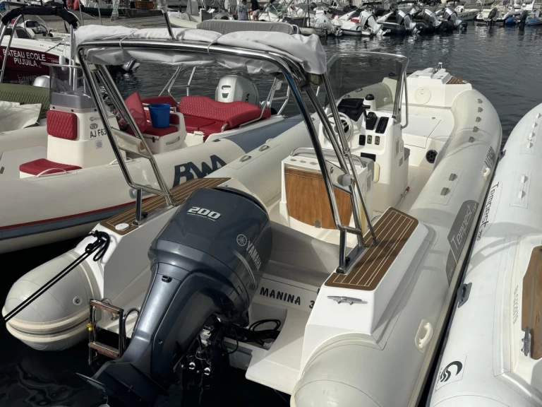 Pronajmout si Capelli Capelli 700 v Porto-Vecchio