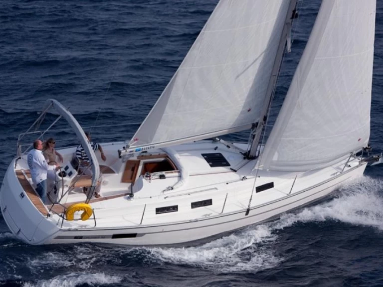 Pronájem lodi Bavaria Bavaria 32 Cruiser v Punat na Samboatu