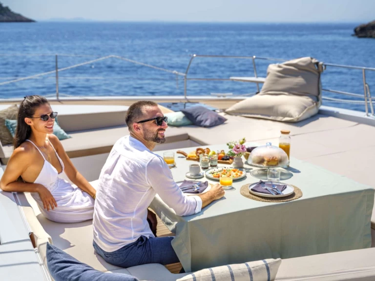 Pronájem lodi Bali Farben  v Kaštel Gomilica na Samboatu