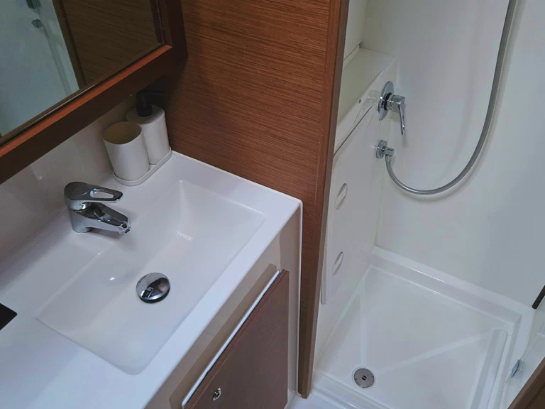 Pronájem lodi Marmaris lákavé ceny Lagoon 42