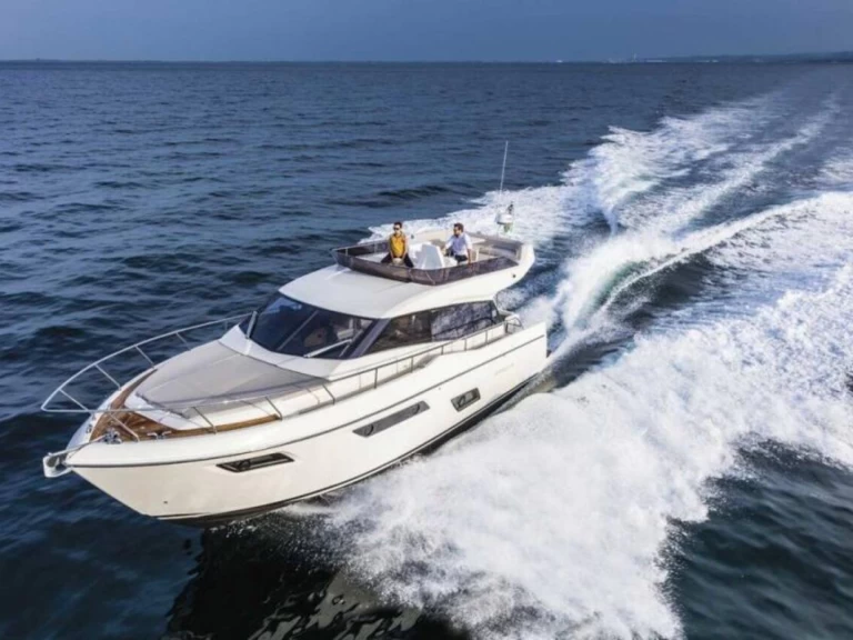 Ferretti Ferretti Yachts 450 jednotlivci a charterové společnosti v Šibenik 