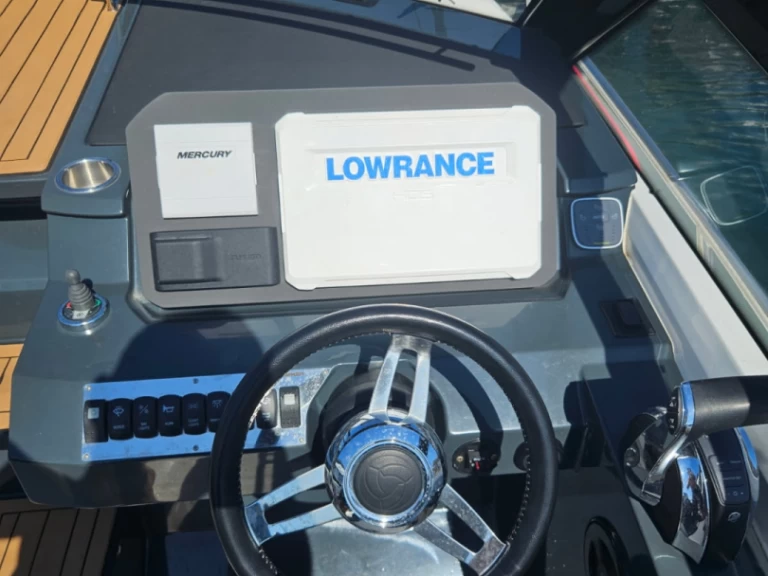 Pronajmout Motorová loď se skipperem či ne Parker v Propriano