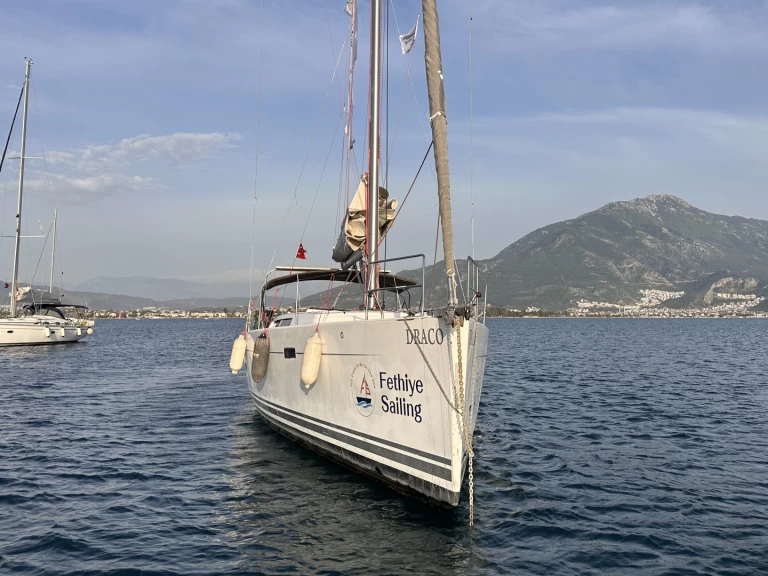 Pronájem Plachetnice v Fethiye -Hanse Hanse 445