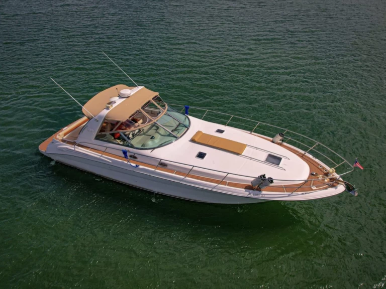 Pronajmout si Sea Ray Sea Ray 400 Sundancer v Miami Beach