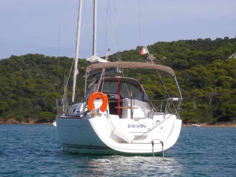 Pronájem lodi Toulon lákavé ceny Sun Odyssey 30i
