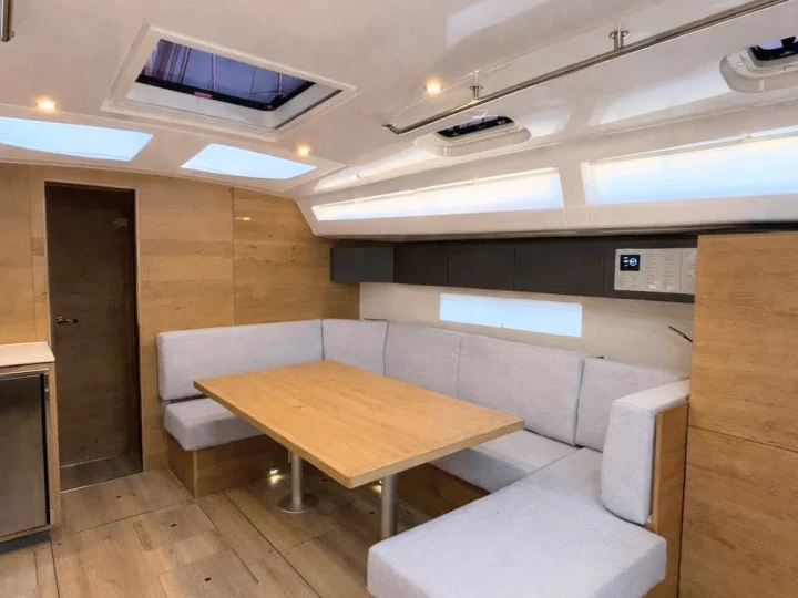 Pronájem jachty v Split -Elan Impression 45 na Samboatu