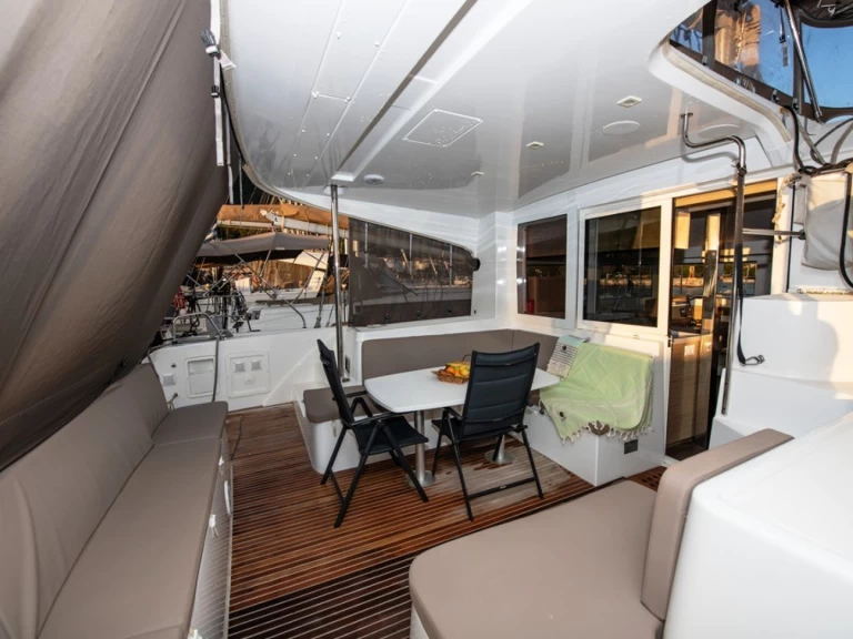 Katamarán k pronájmu v Neo Klima za nejlepší cenu