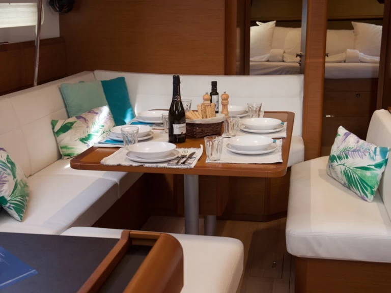 Pronájem jachty v Benítses -Jeanneau Sun Odyssey 519 na Samboatu