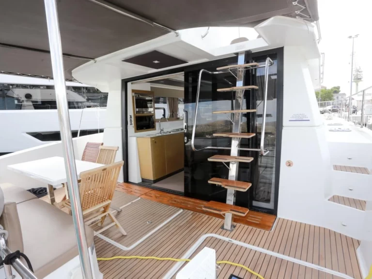 Pronájem Motorová loď v Primošten  -Fountaine Pajot Fountaine Pajot MY 37