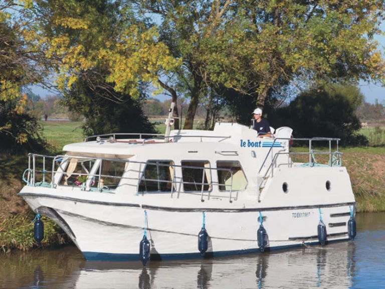 Pronájem Motorová loď Le Boat s licencí