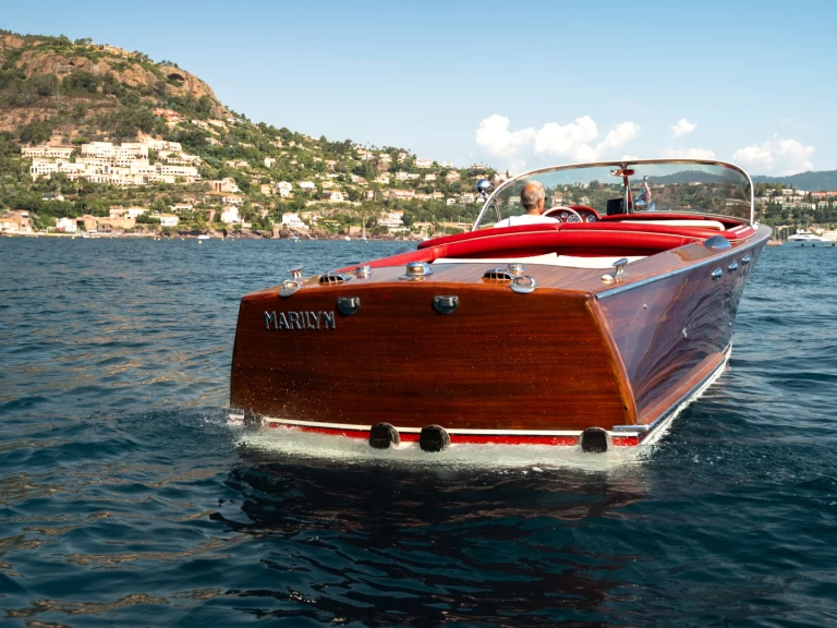 Pronájem jachty v Cannes -Guido Abbate Eden Rock na Samboatu