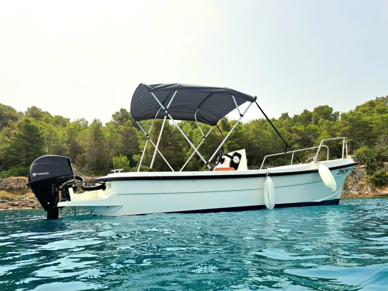 Pronájem Motorová loď v Milna -Betina Open 500