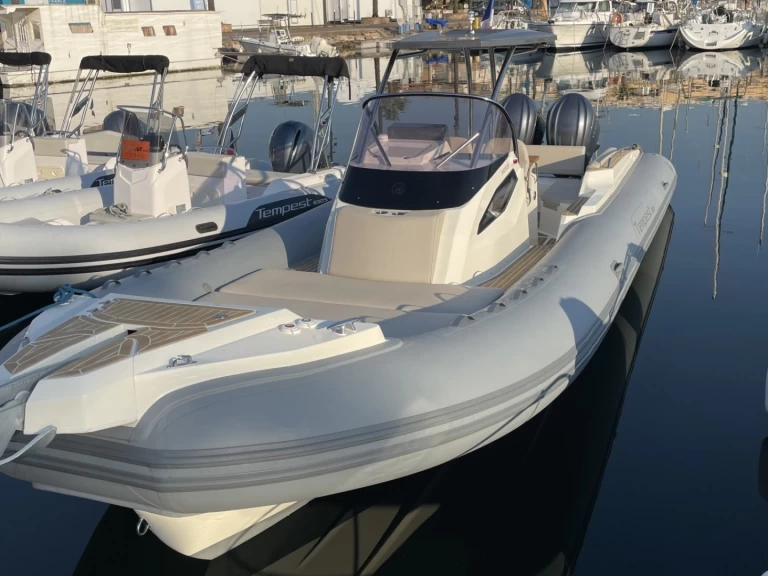 Pronájem lodi Capelli Tempest 900 WA v Port de Saint-Cyprien Méditerranée na Samboatu