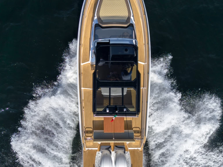 Pronájem lodi Juan-les-Pins lákavé ceny Avantgarde 35