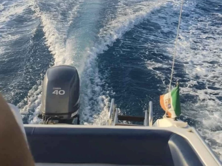 Pronájem jachty v Acitrezza -acqua viva 19 na Samboatu