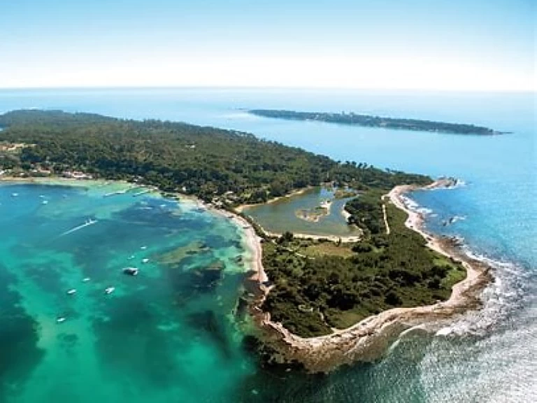 Pronájem lodi Cannes lákavé ceny Targa 42