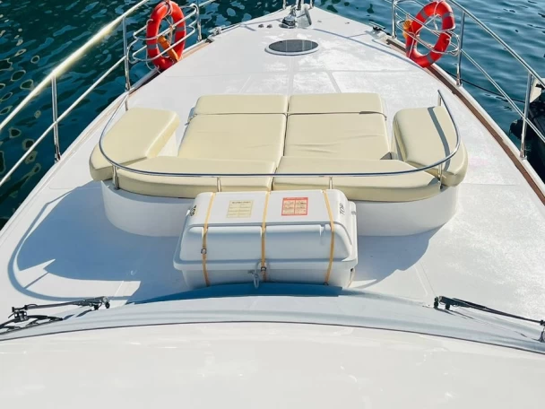 Pronájem jachty v Dubaï harbour -Al Shaali  AS Marine na Samboatu