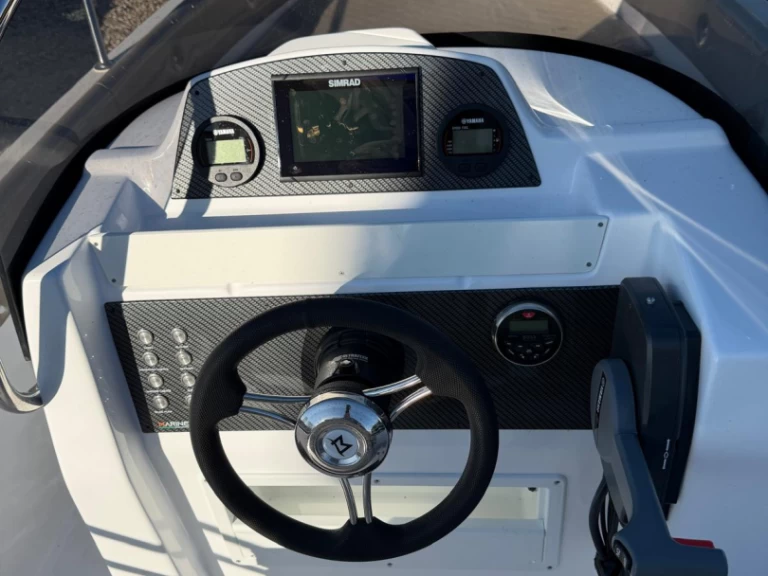 Pronájem Motorová loď v Sveti Filip i Jakov -Marinello fisherman 19