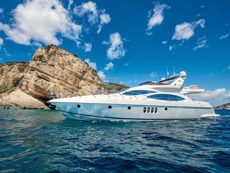 Pronajmout si Azimut Azimut 68 v Piraeus Port