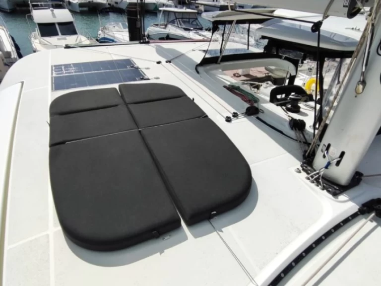 Pronájem Katamarán Lagoon s licencí