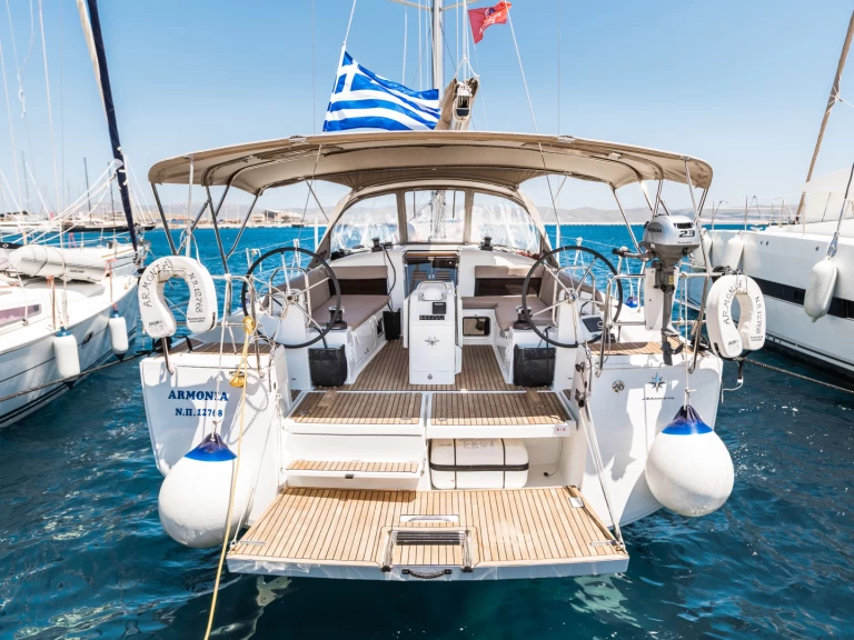 Jeanneau Sun Odyssey 440 jednotlivci a charterové společnosti v Nidri