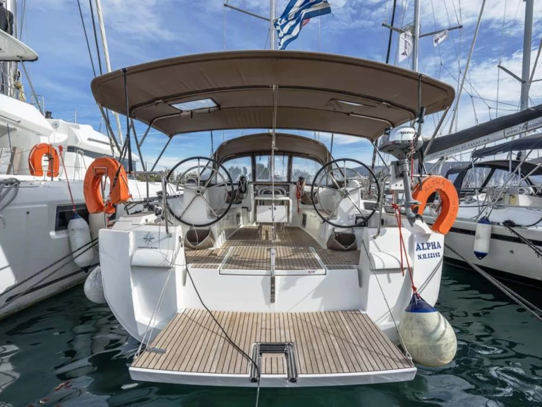 Pronájem lodi Benítses lákavé ceny Sun Odyssey 479