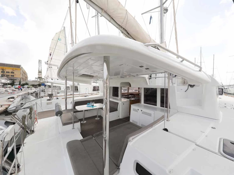 Pronájem Katamarán Lagoon s licencí