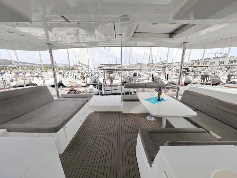 Katamarán k pronájmu v Murter-Kornati za nejlepší cenu