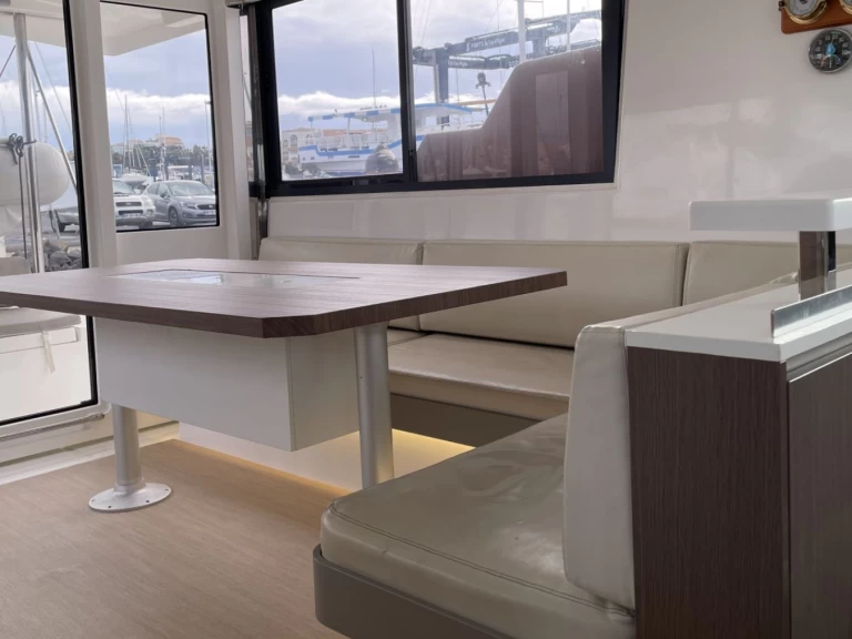 Pronájem jachty v Saint-Mandrier-sur-Mer -Bali Bali Catspace Voile na Samboatu