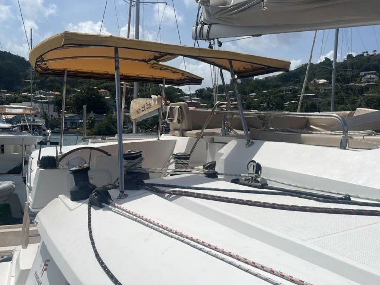 Fountaine Pajot Saba 50 jednotlivci a charterové společnosti v Saint George's