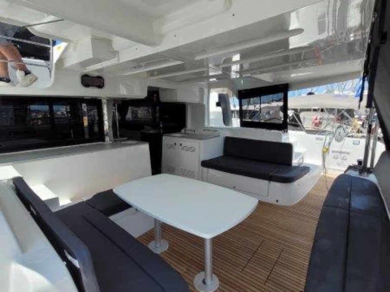 Pronájem lodi Lagoon Lagoon 46 v Nidri na Samboatu