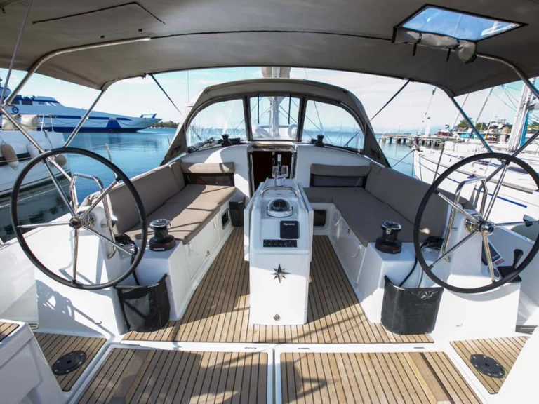 Pronájem lodi Neo Klima lákavé ceny Sun Odyssey 440