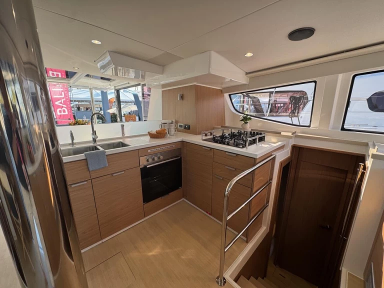 Pronájem lodi Bali Bali 4.6 v Marsh Harbour na Samboatu