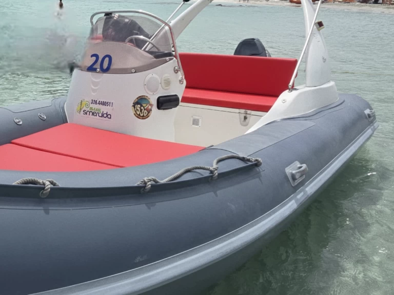 Pronajmout si Sacs Sacs S 535 Jamaica v Cugnana Verde