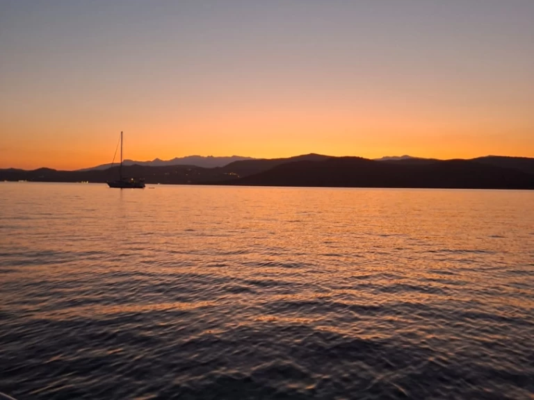 Jeanneau Cap Camarat 6.5 CC Serie 3 jednotlivci a charterové společnosti v Porto-Vecchio