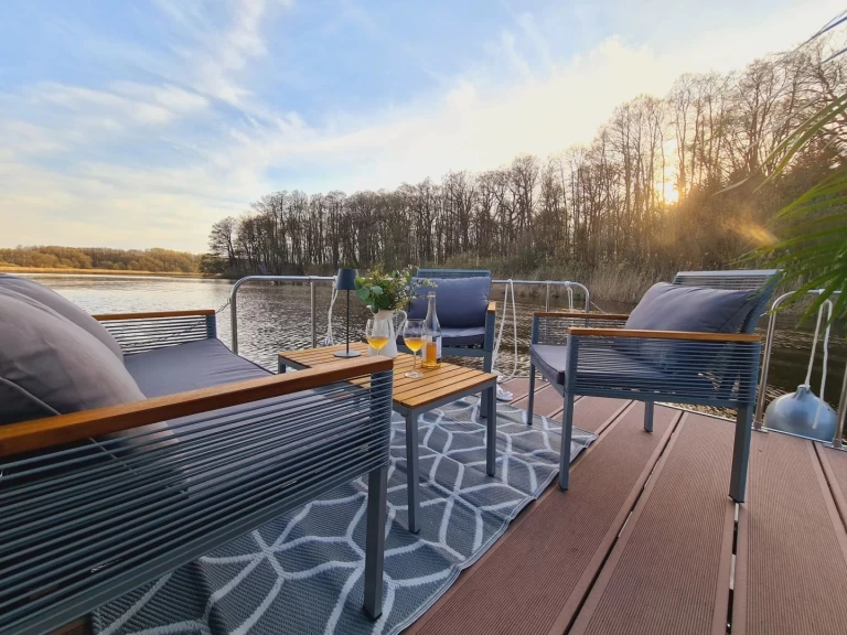 Pronájem lodi Lübz lákavé ceny Max