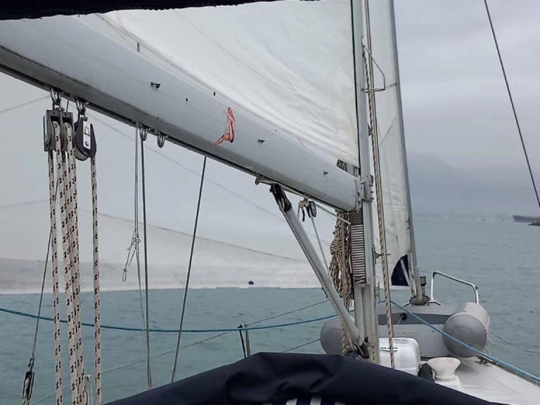 Pronajmout si Cantiere Del Pardo Grand Soleil 40 v La Spezia