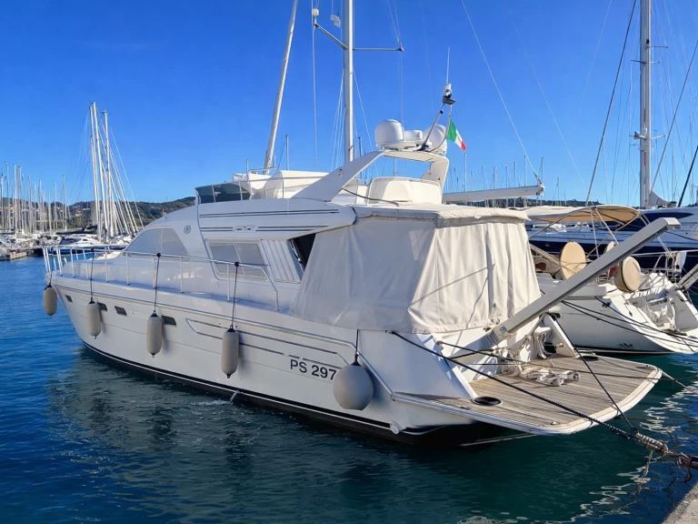 Pronájem lodi Raffaelli STORM S v Porto Riva di Traiano na Samboatu