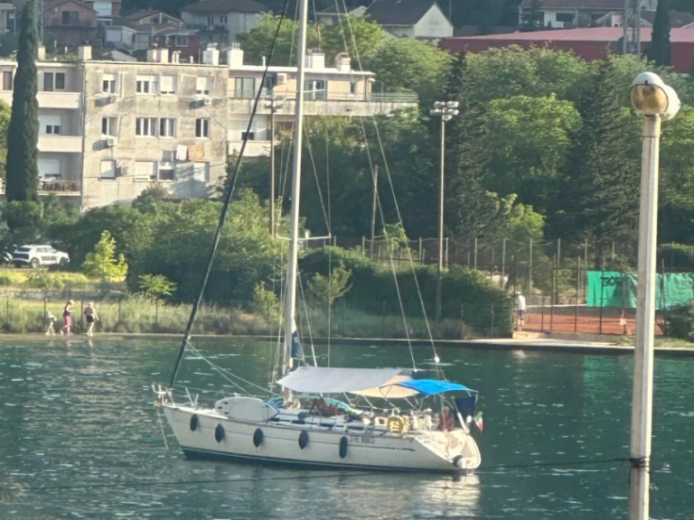 Bavaria Bavaria 42 jednotlivci a charterové společnosti v Montenero di Bisaccia