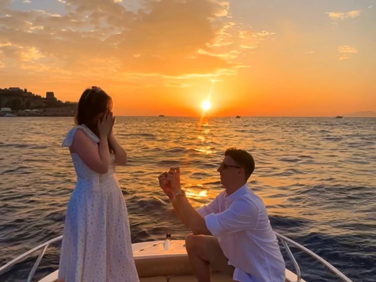 Pronájem Motorová loď v Sorrento -Barqa Barqa Q20