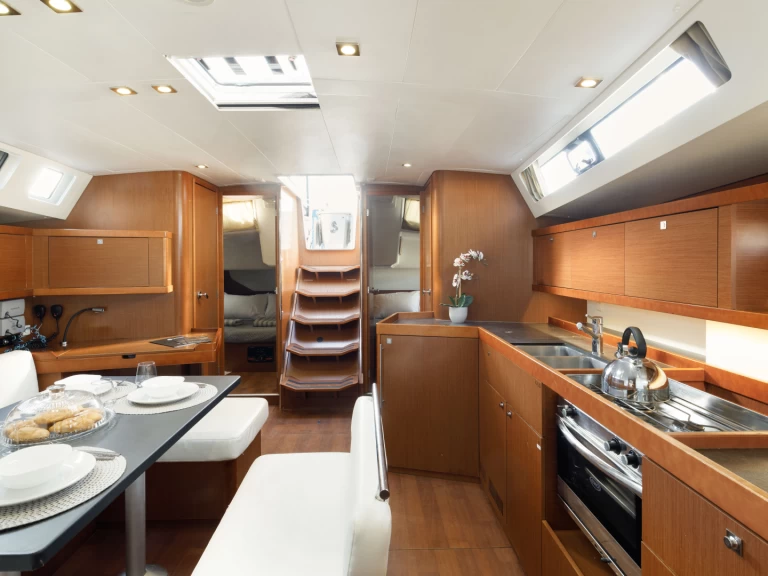 Pronájem lodi Rhodos lákavé ceny Oceanis 45/3