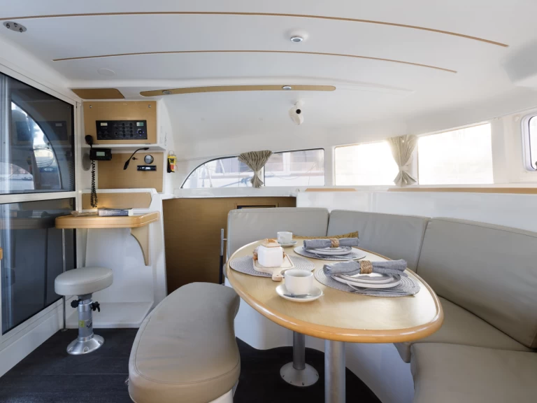 Pronajmout Katamarán se skipperem či ne Lagoon v Rhodos