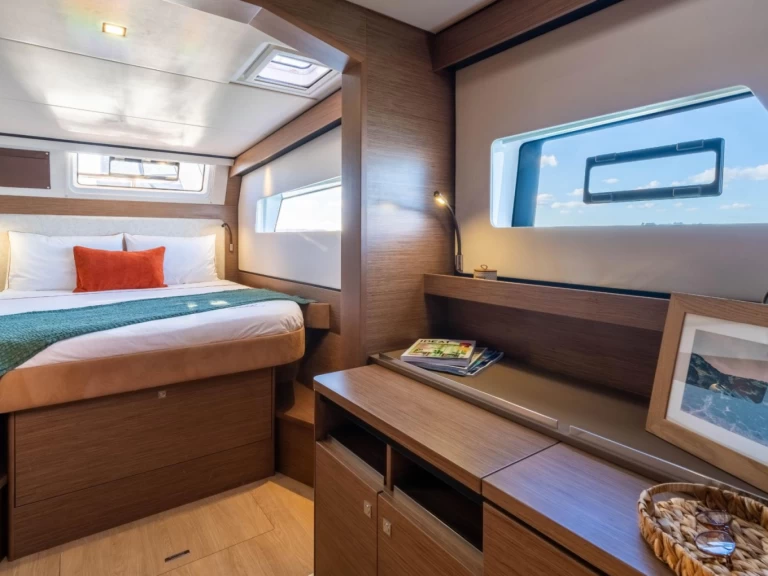 Katamarán k pronájmu v Lavrio za nejlepší cenu