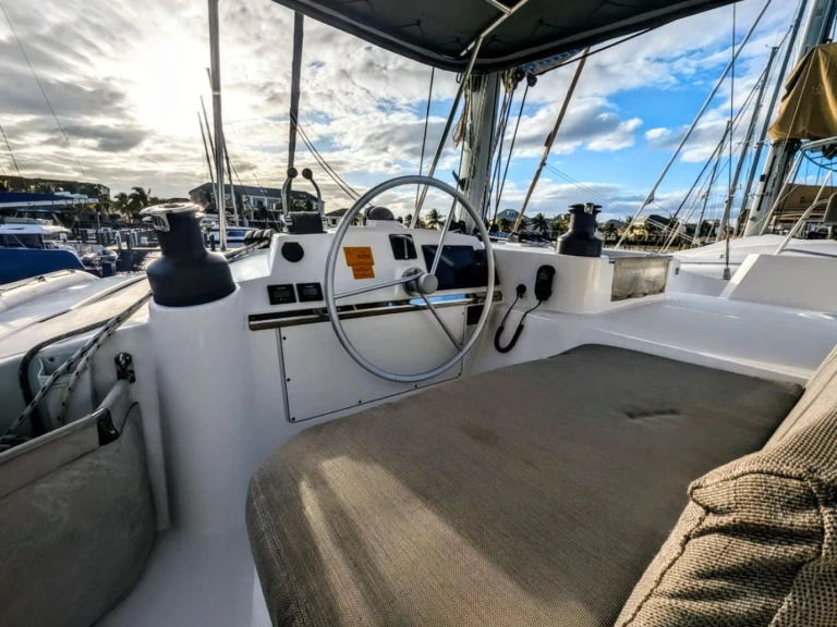 Bali Bali 4.4 jednotlivci a charterové společnosti v Nassau