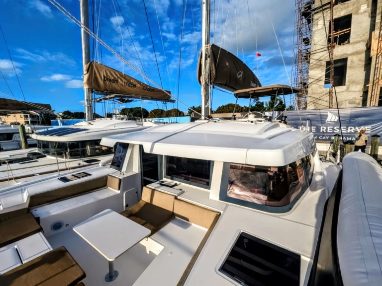 Pronájem Katamarán v Nassau -Bali Bali 4.4