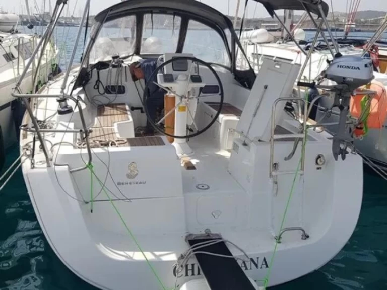 Pronájem lodi Bénéteau Oceanis 34 v Nea Peramos na Samboatu